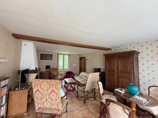 EN EXCLUSIVITE Maison 184m², 4 chambres avec dépendances sur 4396m² de terrain 158 000 €