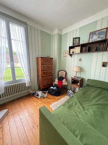 EN EXCLUSIVITE Maison 184m², 4 chambres avec dépendances sur 4396m² de terrain 158 000 €