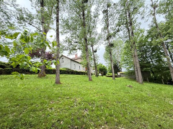 EN EXCLUSIVITE Maison 184m², 4 chambres avec dépendances sur 4396m² de terrain 158 000 €