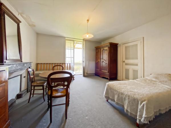 Maison de caractère Uchizy – 200 m² habitables – Terrain de 6 565 m²