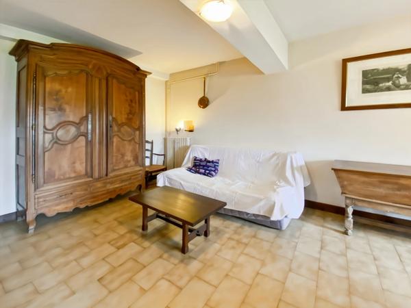 Maison de caractère Uchizy – 200 m² habitables – Terrain de 6 565 m²