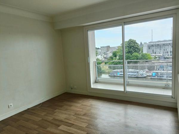 Location                                                      Appartement
                        
                     2 pièces                      49 m2                     à Nantes