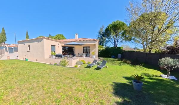 Uzès (30700) Superbe villa Mas provence située à 3 km d'Uzès