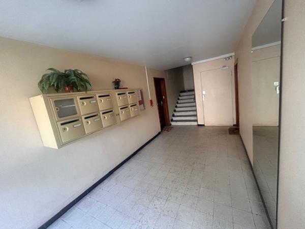 Appartement Le Bourget 3 pièce(s) 59.39 m2 CARREZ - 66m2 surface totale