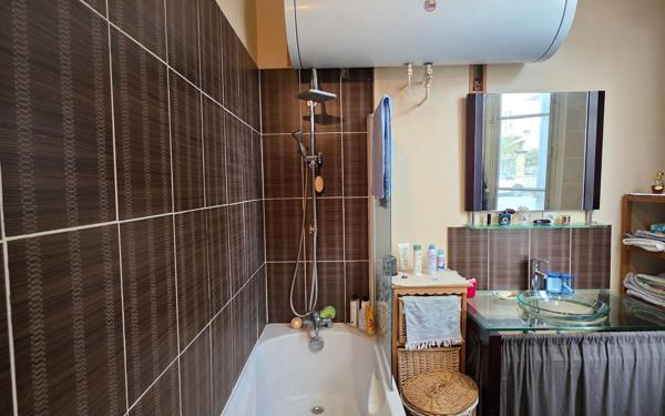 Appartement à vendre    2 pièces • 65 m2 Mont-de-Marsan