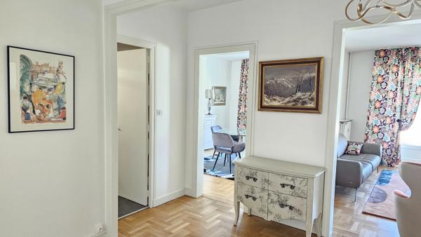 EN EXCLUSIVITE DANS UN SECTEUR PRISE SUPERBE APPARTEMENT DE TYPE 4 AVEC PARKING PRIVE
