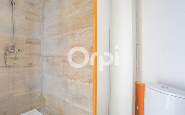Appartement à vendre    1 pièce • 28 m2 Mandelieu-la-Napoule