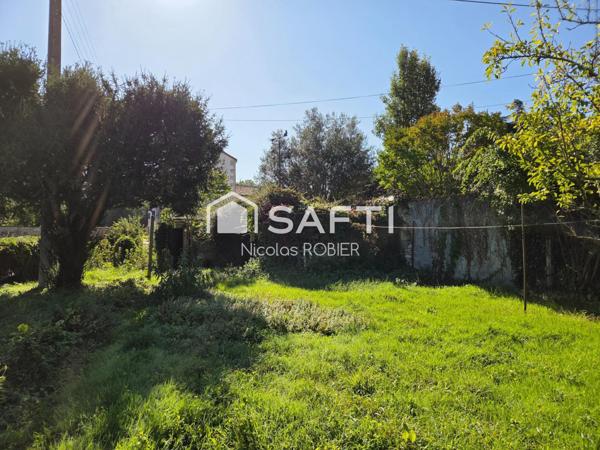 Maison sur sous-sol, trois chambres, deux garages aux portes de Niort !