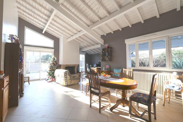 Maison Leognan 5 pièce(s) 123m2