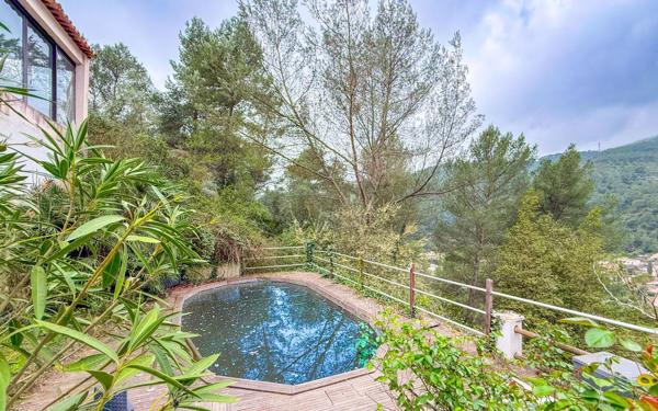 Maison à vendre    5 pièces •  Drap