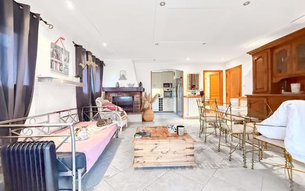 Maison à vendre    5 pièces •  Drap