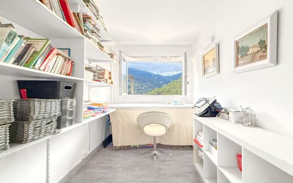 Maison à vendre    5 pièces •  Drap