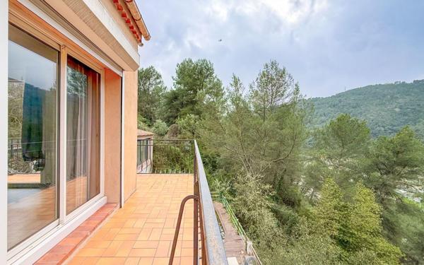 Maison à vendre    5 pièces •  Drap