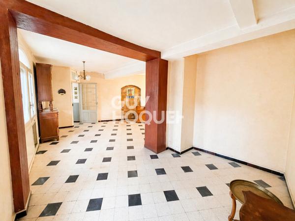 MAISON À VENDRE DE 6 PIÈCES DE 127,00 M²