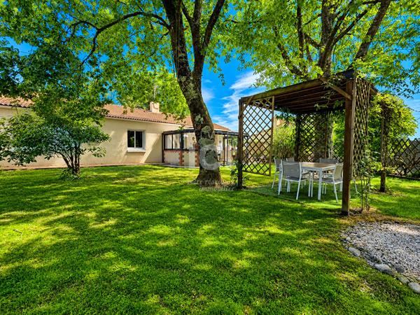 Maison Saint Philbert De Grand Lieu 5 pièce(s) 102.34 m2