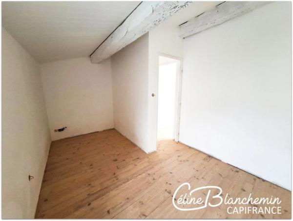 Immeuble de rapport au centre ville de Limoux - 4 appartements - 221000€