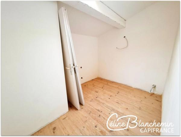 Immeuble de rapport au centre ville de Limoux - 4 appartements - 221000€