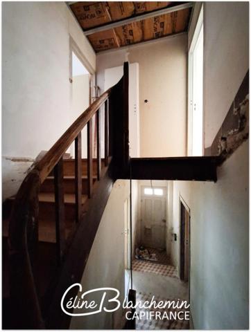 Immeuble de rapport au centre ville de Limoux - 4 appartements - 221000€