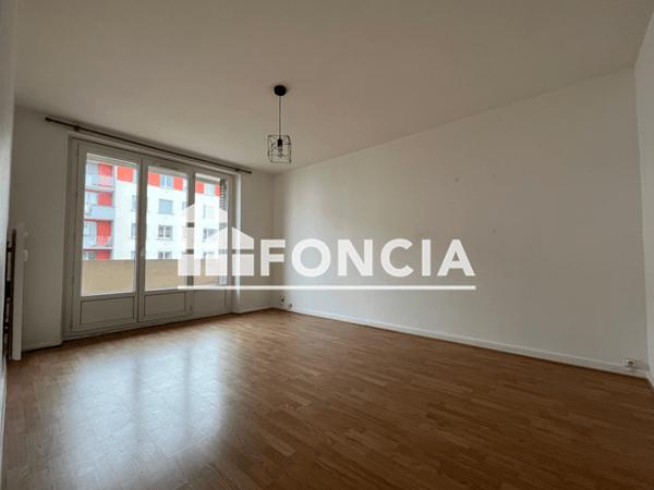 Location Appartement 4 pièces 63.2 m² - BEAU SITE Talant 21240
