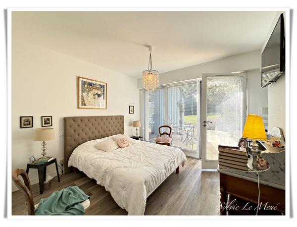 Maison d’Architecte Spacieuse et Lumineuse à Vendre à Rohan – 205 m² habitables