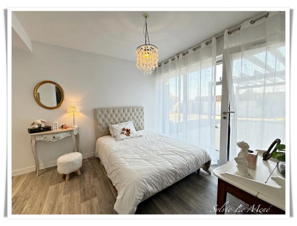 Maison d’Architecte Spacieuse et Lumineuse à Vendre à Rohan – 205 m² habitables