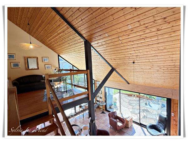 Maison d’Architecte Spacieuse et Lumineuse à Vendre à Rohan – 205 m² habitables