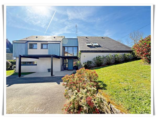 Maison d’Architecte Spacieuse et Lumineuse à Vendre à Rohan – 205 m² habitables