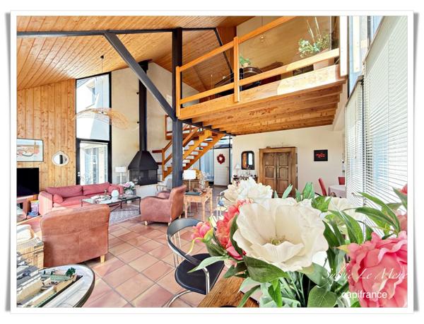 Maison d’Architecte Spacieuse et Lumineuse à Vendre à Rohan – 205 m² habitables