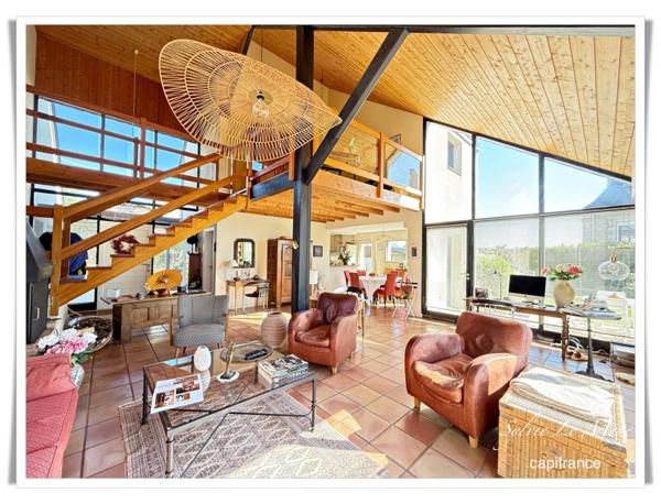 Maison d’Architecte Spacieuse et Lumineuse à Vendre à Rohan – 205 m² habitables