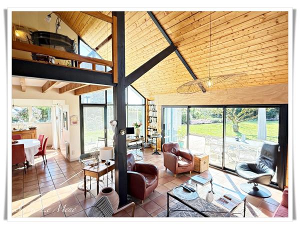 Maison d’Architecte Spacieuse et Lumineuse à Vendre à Rohan – 205 m² habitables
