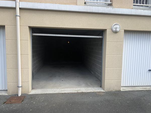 GARAGE INDIVIDUEL FERME