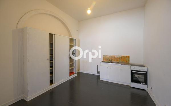 Immeuble à vendre    11 pièces •  Avesnes-sur-Helpe