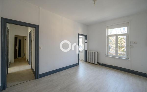 Immeuble à vendre    11 pièces •  Avesnes-sur-Helpe