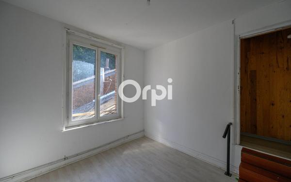 Immeuble à vendre    11 pièces •  Avesnes-sur-Helpe