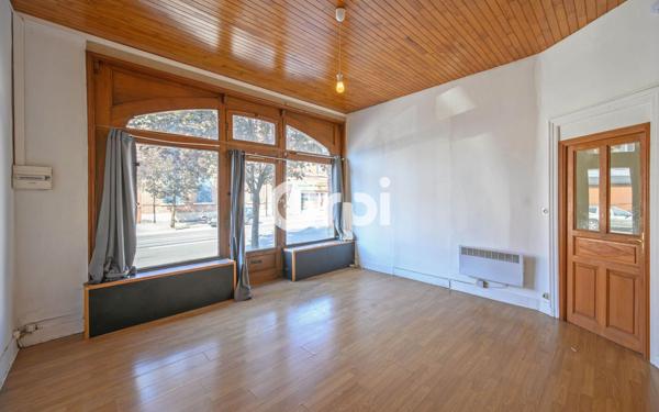 Immeuble à vendre    11 pièces •  Avesnes-sur-Helpe