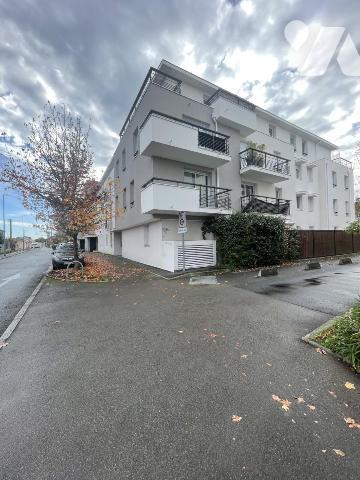 A vendre - À Rezé – Appartement 3 pièces avec terrasse et box