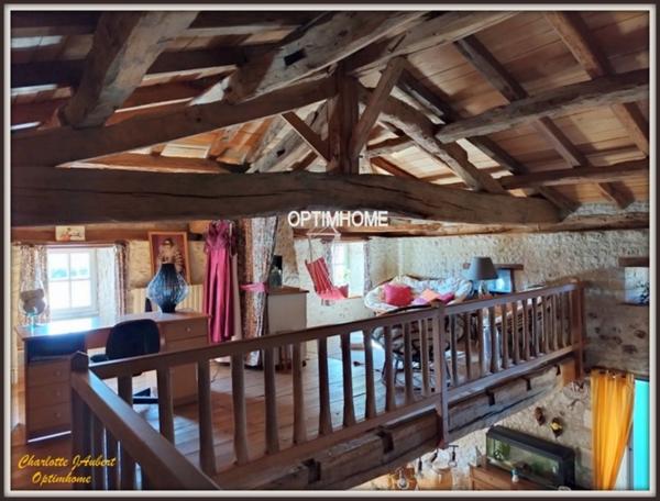 grande maison + gite à vendre 10 pièces Proche de BARBEZIEUX SAINT HILAIRE (16)