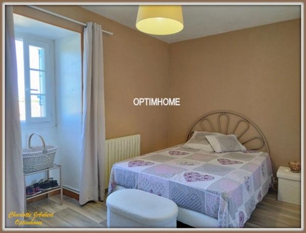 grande maison + gite à vendre 10 pièces Proche de BARBEZIEUX SAINT HILAIRE (16)