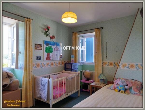 grande maison + gite à vendre 10 pièces Proche de BARBEZIEUX SAINT HILAIRE (16)