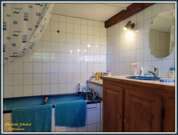 grande maison + gite à vendre 10 pièces Proche de BARBEZIEUX SAINT HILAIRE (16)