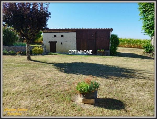 grande maison + gite à vendre 10 pièces Proche de BARBEZIEUX SAINT HILAIRE (16)