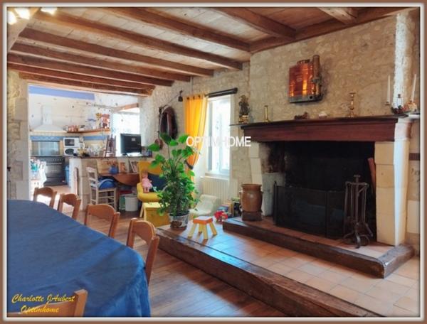 grande maison + gite à vendre 10 pièces Proche de BARBEZIEUX SAINT HILAIRE (16)