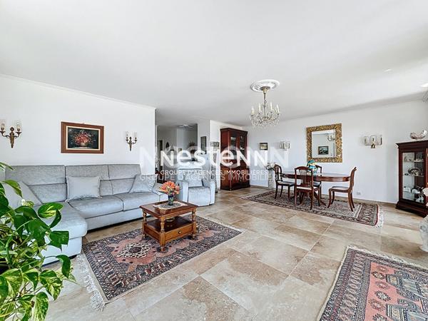 Golfe Juan - Vue mer - 3P - 106m² - Centre ville - Garage - Véranda - Sud - (Loi carrez 81m²)