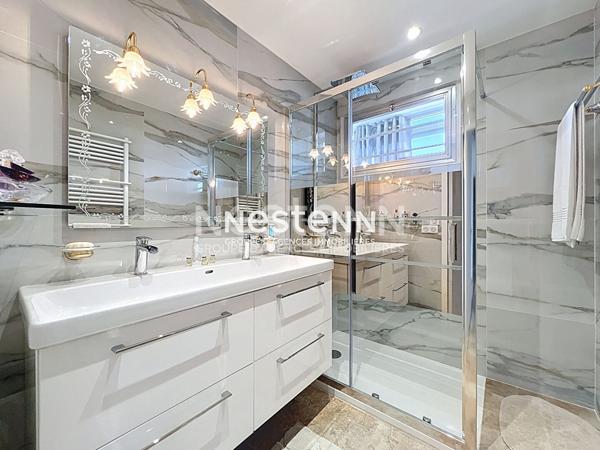 Golfe Juan - Vue mer - 3P - 106m² - Centre ville - Garage - Véranda - Sud - (Loi carrez 81m²)