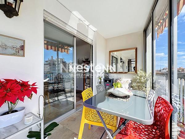 Golfe Juan - Vue mer - 3P - 106m² - Centre ville - Garage - Véranda - Sud - (Loi carrez 81m²)