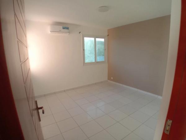 Appartement à louer 4 pièces de 101 m² à Passamainty MAMOUDZOU (976)