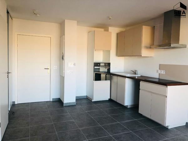 A LOUER  - Frejus - BEAU T2 AVEC TERRASSE ET PARKING - PROGRAMME 2019