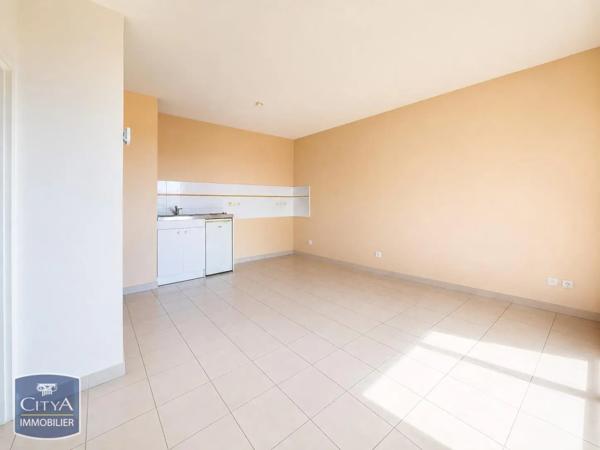 Appartement à louer 2 pièces 40.55m² Riorges (42153)
