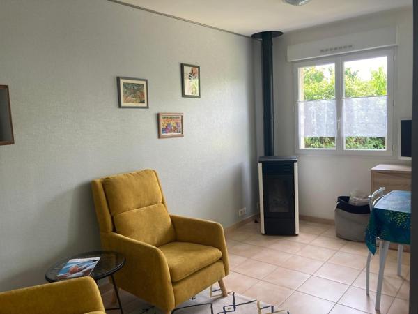 Ensemble immobilier maison / appartement T2 / studio T1 bis de 210 m² de plain pied