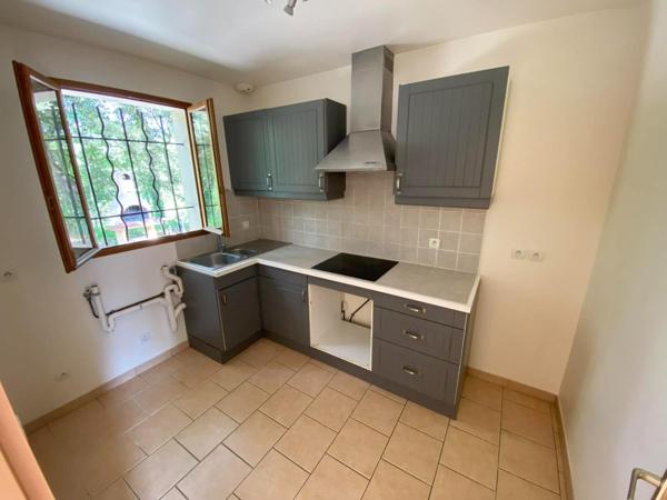 Villa plain pied 75m² - 3 chambres - garage - terrain